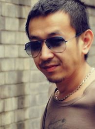 尖刀出鞘岩松四郎的扮演者介绍、是谁演的？