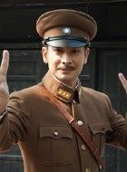 红星照耀中国张学良的扮演者介绍、是谁演的？