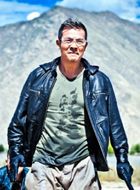 8848独臂老大的扮演者介绍、是谁演的？