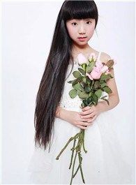 剑侠传奇屠梦（年幼）的扮演者介绍、是谁演的？