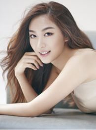 新倚天屠龙记朱九真的扮演者介绍、是谁演的？