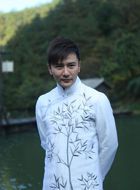 烟花易冷易思文的扮演者介绍、是谁演的？