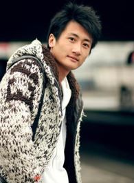 夺金王小虎的扮演者介绍、是谁演的？