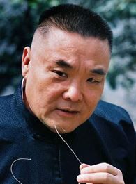 吃亏是福乔经理的扮演者介绍、是谁演的？