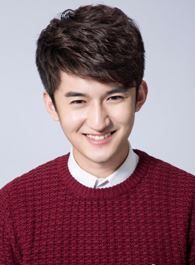 白发皇妃项影的扮演者介绍、是谁演的？