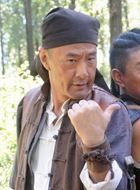 向着胜利前进老猎户的扮演者介绍、是谁演的？