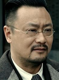 红色影佐的扮演者介绍、是谁演的？