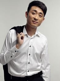 红色麻杆的扮演者介绍、是谁演的？