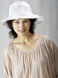 谈判冤家姜玉珍的扮演者介绍、是谁演的？