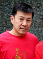 妯娌的三国时代何磊的扮演者介绍、是谁演的？