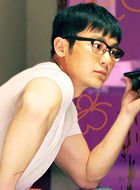 三个奶爸余峥的扮演者介绍、是谁演的？