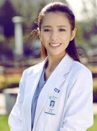 产科医生何晶的扮演者介绍、是谁演的？