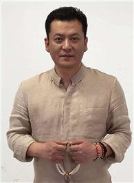 三十而已老万的扮演者介绍、是谁演的？