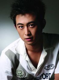 新世界周勇的扮演者介绍、是谁演的？