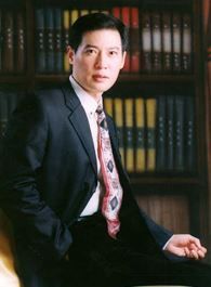 特赦1959蒋介石的扮演者介绍、是谁演的？