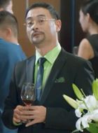 微微一笑很倾城甄总的扮演者介绍、是谁演的？