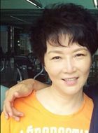 小爸妈冯秀娟的扮演者介绍、是谁演的？