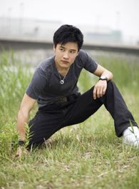 侠客行柯万钧的扮演者介绍、是谁演的？