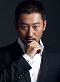 黎明破晓前梅泽敬一的扮演者介绍、是谁演的？