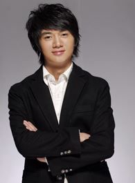 将夜三长老的扮演者介绍、是谁演的？