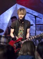 面包树上的女人阿乐的扮演者介绍、是谁演的？