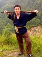 枪花抗日英雄的扮演者介绍、是谁演的？