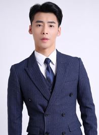 秋收起义谭梓生的扮演者介绍、是谁演的？