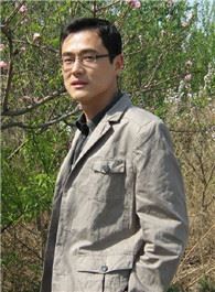 潜伏在黎明之前参谋长的扮演者介绍、是谁演的？