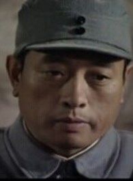 金水桥边国民党军官的扮演者介绍、是谁演的？