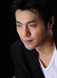 米粒向前冲龙哥的扮演者介绍、是谁演的？