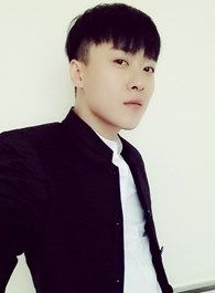 亲爱的翻译官英国理事的扮演者介绍、是谁演的？