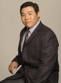 老酒馆肉饼王的扮演者介绍、是谁演的？