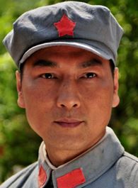 光荣与梦想叶剑英（老年）的扮演者介绍、是谁演的？