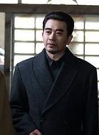 东方战场周恩来的扮演者介绍、是谁演的？