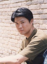 有翡白先生的扮演者介绍、是谁演的？