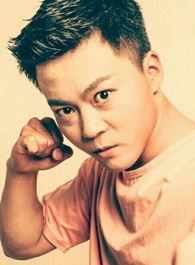 秋收起义李硕勋的扮演者介绍、是谁演的？