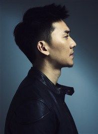 二十不惑熊治的扮演者介绍、是谁演的？