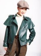 铁血军歌何晨的扮演者介绍、是谁演的？