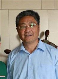 继父回家李父的扮演者介绍、是谁演的？