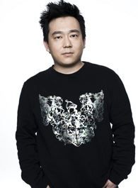 幸福二重奏房总的扮演者介绍、是谁演的？