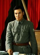 东方战场滕代远的扮演者介绍、是谁演的？