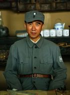 东方战场林彪的扮演者介绍、是谁演的？