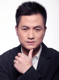 东方战场黄浚的扮演者介绍、是谁演的？