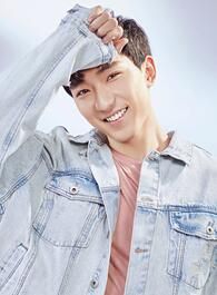 在远方姚二根的扮演者介绍、是谁演的？