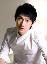 金色索玛花日火的扮演者介绍、是谁演的？