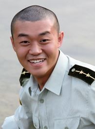 九流霸主秦粮的扮演者介绍、是谁演的？