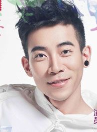 突击再突击李天洋的扮演者介绍、是谁演的？