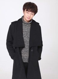 旗袍美探裘子豪的扮演者介绍、是谁演的？