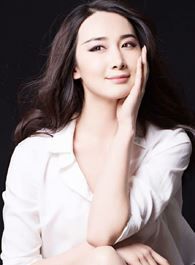 酋长的男人黎安的扮演者介绍、是谁演的？