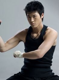 假日暖洋洋田医生的扮演者介绍、是谁演的？